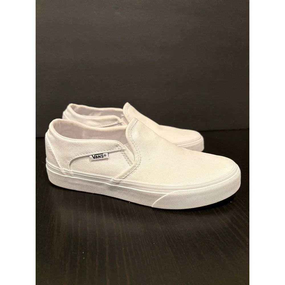 Vans Women Slip On Sneakers Classic Canvas Size 5.5 White Low Top‎ Skater Shoes